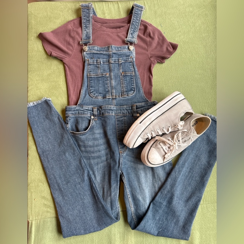 Free People 27R  Blue Denim Overalls
